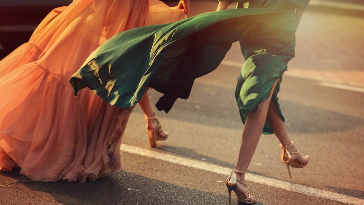 Elegante Kleider für Frauen ab 50 Festliche Kleider für Anlässe