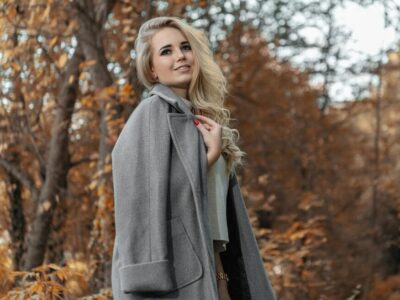 welche farbe passt zu blonden haaren und heller haut